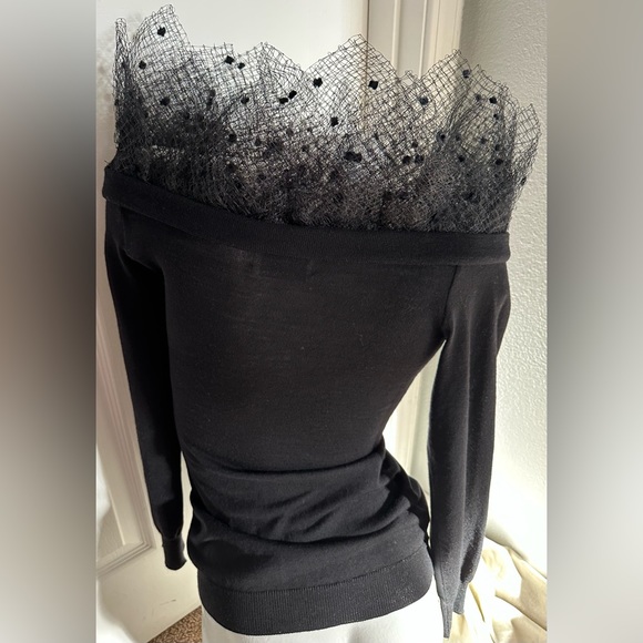 Auth Versace Unique Knitted Open Mesh Shoulders Black Top, Size S, Italy. - Picture 4 of 11